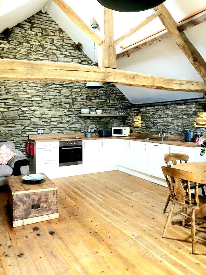 Hay Barn, Penrheol Farm, Unique Barn Conversion Builth Wells Exterior photo